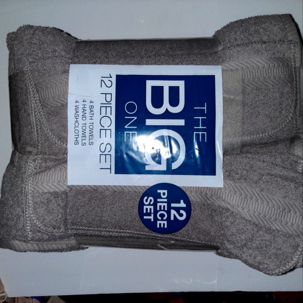 Kohl's 12 piece Bath Towel Set